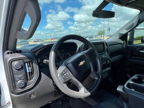 Used 2023 Chevrolet Silverado 2500 W/T w/ WT Convenience Package AWD/4WD image 8