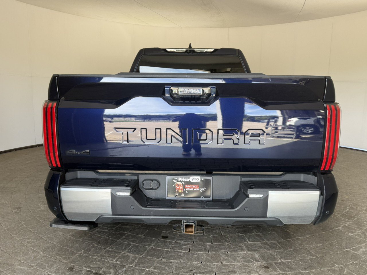 Used 2023 Toyota Tundra Limited AWD/4WD image 7