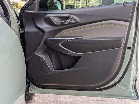 New 2026 Chevrolet Trax ACTIV w/ Sunroof Package image 19