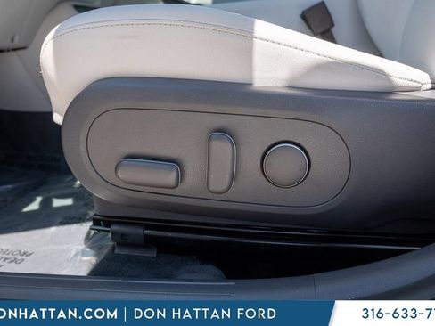 Used 2025 Hyundai Kona SEL FWD image 15
