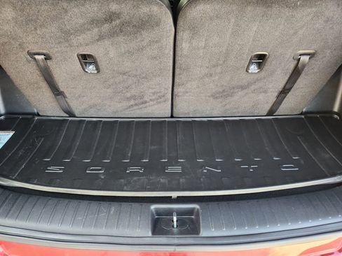 Used 2023 Kia Sorento S w/ Panoramic Sunroof Package image 32