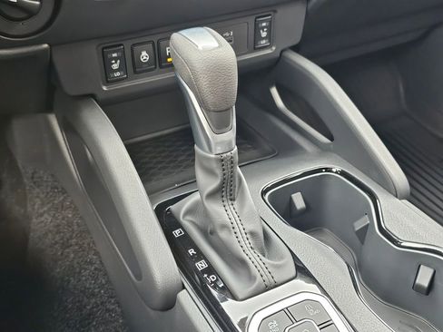 New 2026 Nissan Frontier SV AWD/4WD image 25