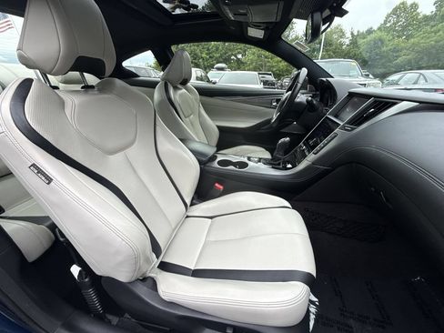 Used 2022 INFINITI Q60 3.0t Luxe w/ Essential Package AWD/4WD image 26
