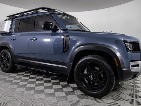 Used 2022 Land Rover Defender 110 SE AWD/4WD image 2