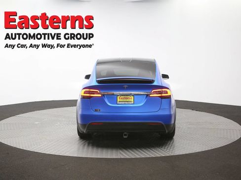 Used 2019 Tesla Model X 75D AWD/4WD image 32