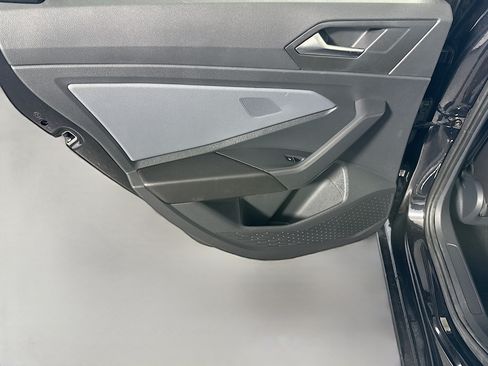 Used 2025 Volkswagen Jetta SE FWD image 26