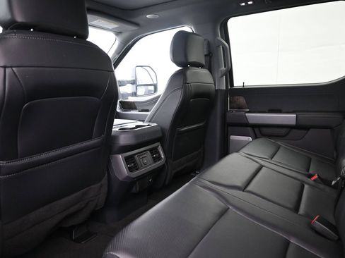 Used 2024 Ford F250 Lariat w/ Lariat Ultimate Package AWD/4WD image 20