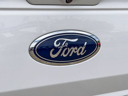 Used 2019 Ford F150 Lariat AWD/4WD image 9