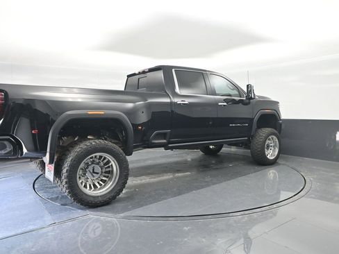 Used 2024 GMC Sierra 3500 Denali w/ Denali Reserve Package AWD/4WD image 15
