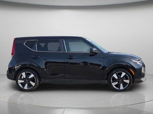 Used 2020 Kia Soul EX w/ Option Group 015 FWD image 9
