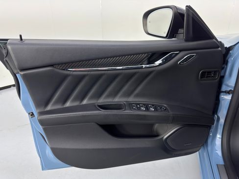 Used 2022 Maserati Quattroporte Modena Q4 image 47