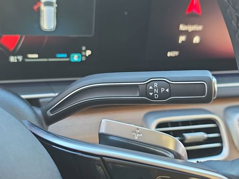 Used 2025 Mercedes-Benz GLS 450 4MATIC image 30