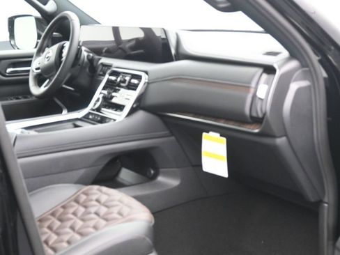New 2026 Nissan Armada Platinum Reserve AWD/4WD image 6