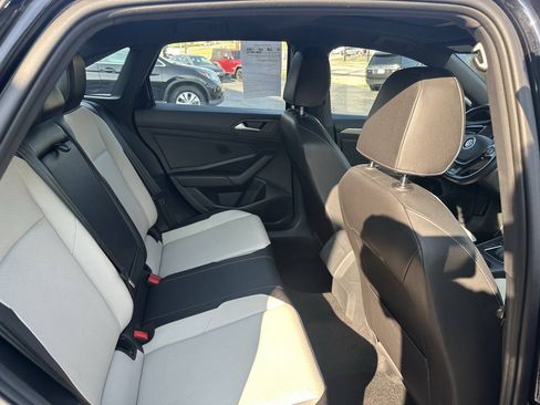 Used 2019 Volkswagen Jetta R-Line FWD image 12
