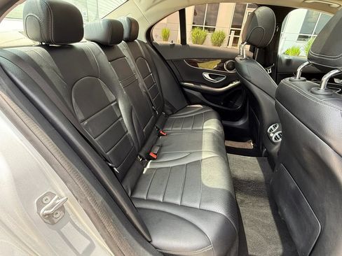 Used 2018 Mercedes-Benz C 300 4MATIC Sedan image 12