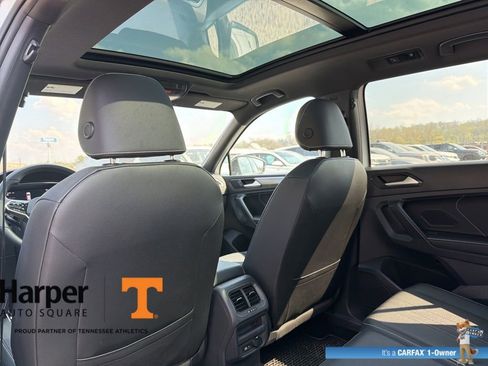 Used 2023 Volkswagen Tiguan SE R-Line image 11