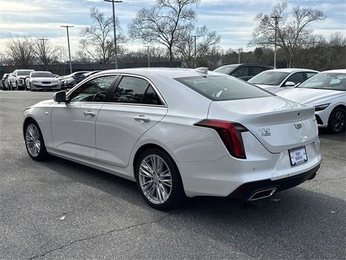 Used 2022 Cadillac CT4 Premium Luxury image 5