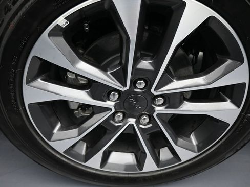 Used 2024 Jeep Grand Cherokee L Overland w/ Advanced Protech Group III image 51