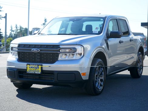 Used 2024 Ford Maverick XLT w/ Equipment Group 300A Standard AWD/4WD image 9