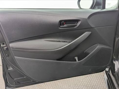 Used 2022 Toyota Corolla LE FWD image 13