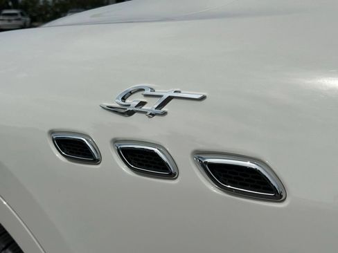 Used 2023 Maserati Levante GT AWD/4WD image 42