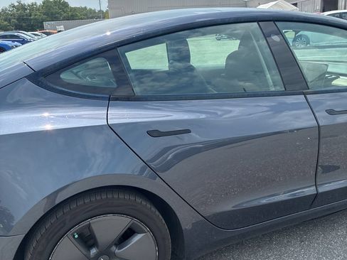 Used 2023 Tesla Model 3 Standard Range RWD image 5