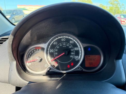 Used 2011 MAZDA MAZDA2 Touring image 13