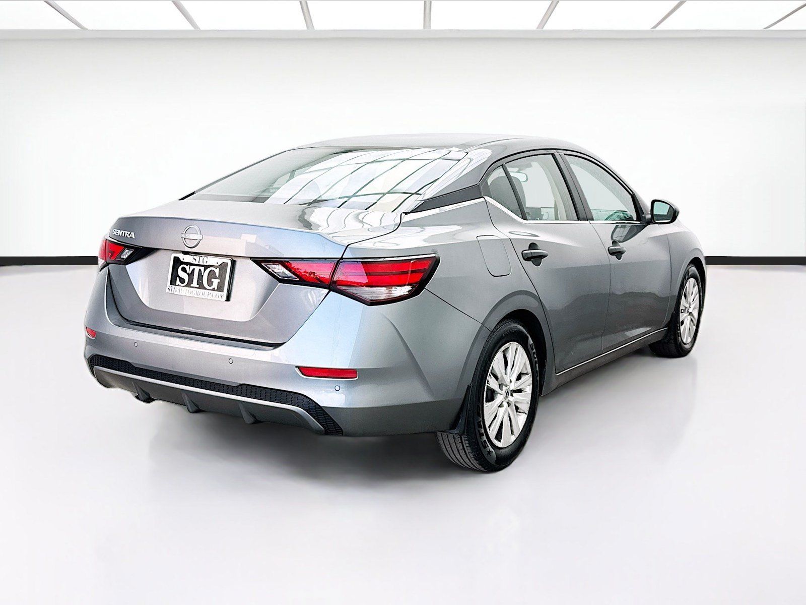 Used 2024 Nissan Sentra S FWD image 4