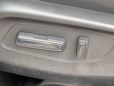 Certified 2023 Honda HR-V EX-L image 16
