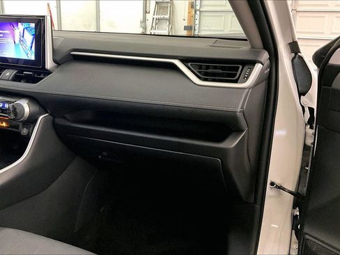 Used 2023 Toyota RAV4 XLE image 15