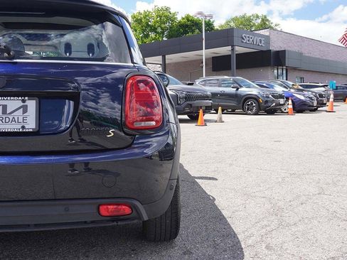 Used 2023 MINI Cooper SE FWD image 16