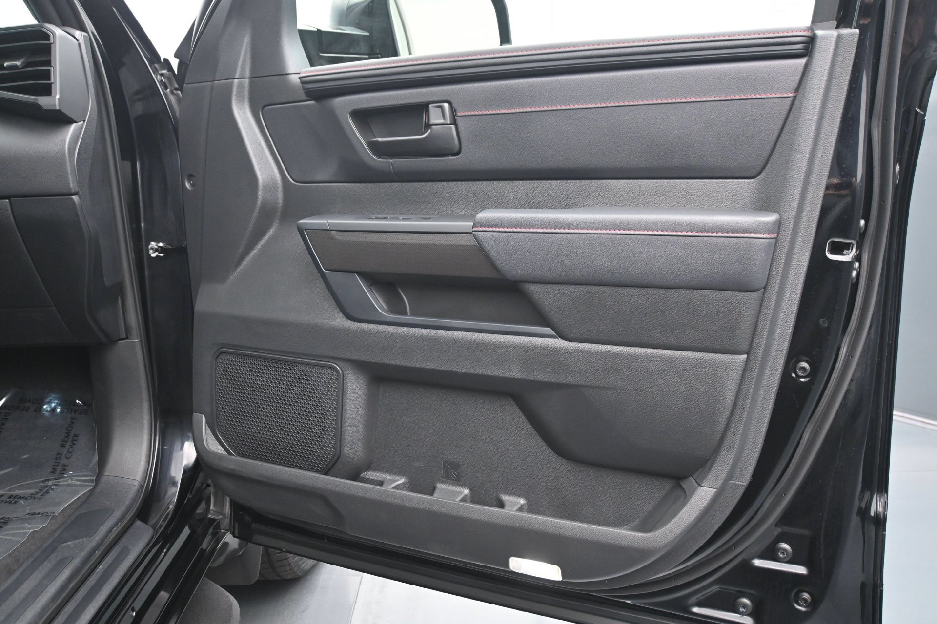 Used 2025 Toyota Sequoia TRD Pro AWD/4WD image 12