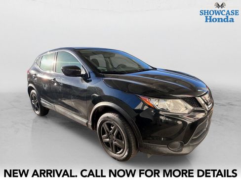 Used 2019 Nissan Rogue Sport S FWD image 6