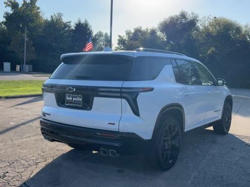 New 2026 Chevrolet Traverse RS w/ LPO, Floor Liner Package image 8
