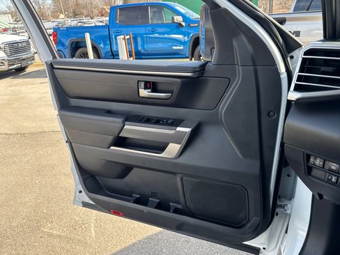 Used 2025 Toyota Tundra SR5 w/ SR5 Premium Package image 17