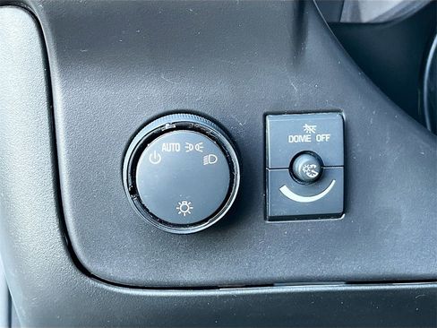 Used 2024 GMC Savana 2500 w/ Driver Convenience Package image 10