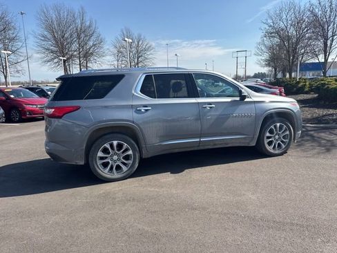 Used 2021 Chevrolet Traverse Premier image 12