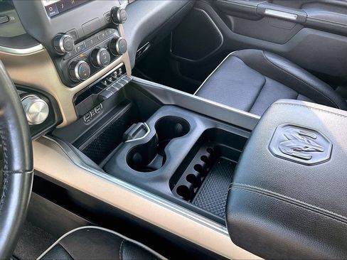 Used 2022 RAM 1500 Laramie AWD/4WD image 14
