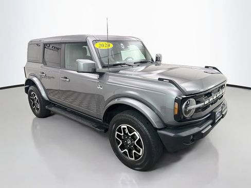 Used 2024 Ford Bronco Outer Banks AWD/4WD image 1