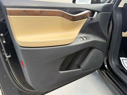 Used 2016 Tesla Model X 75D image 20