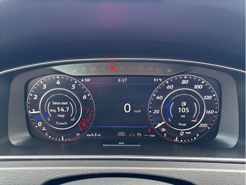 Used 2019 Volkswagen Golf R 4-Door AWD/4WD image 16