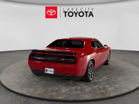 Used 2023 Dodge Challenger R/T RWD image 9