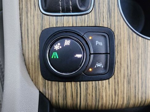 Used 2017 GMC Acadia Denali w/ Technology Package image 54