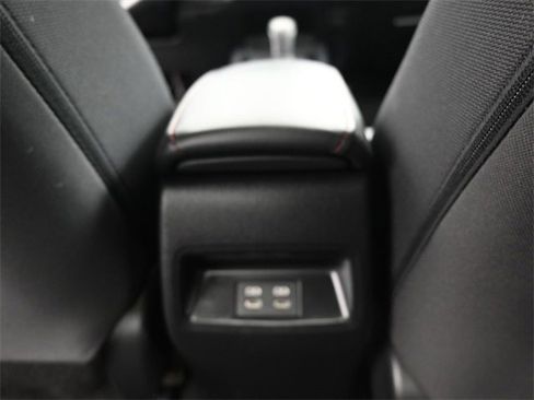 Certified 2023 Toyota Corolla SE image 24