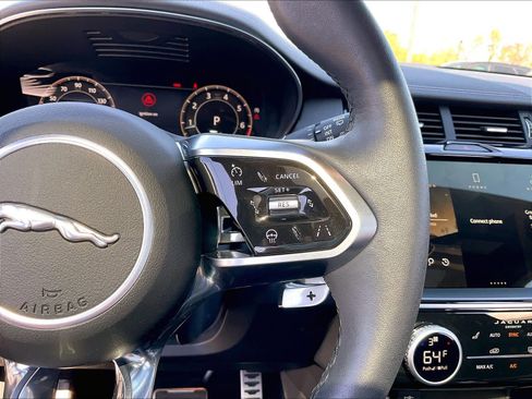 Used 2024 Jaguar E-PACE R-Dynamic SE image 21