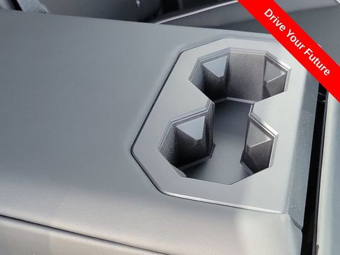 Used 2024 Tesla Cybertruck AWD Crew Cab image 19