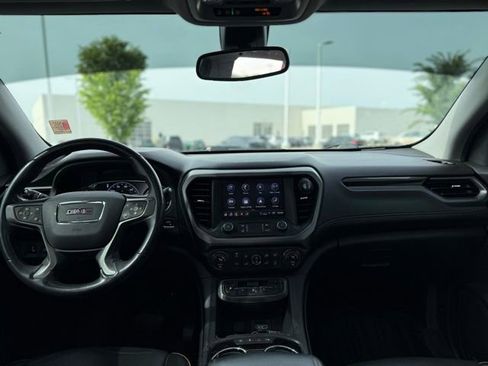 Used 2021 GMC Acadia AT4 w/ Technology Package AWD/4WD image 5