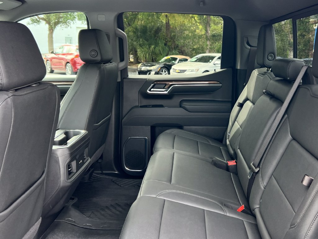 Used 2026 Chevrolet Silverado 1500 LT Trail Boss w/ Convenience Package II AWD/4WD image 16
