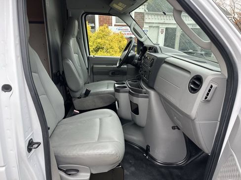 Used 2016 Ford E-350 and Econoline 350 Super Duty w/ Power Windows & Locks Group RWD image 17