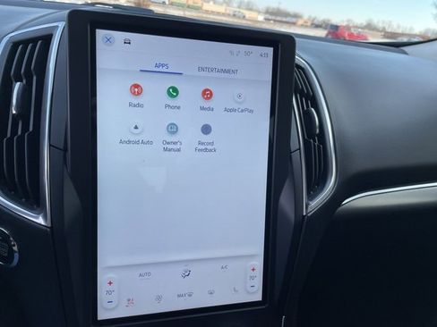 Used 2022 Ford Edge Titanium image 37